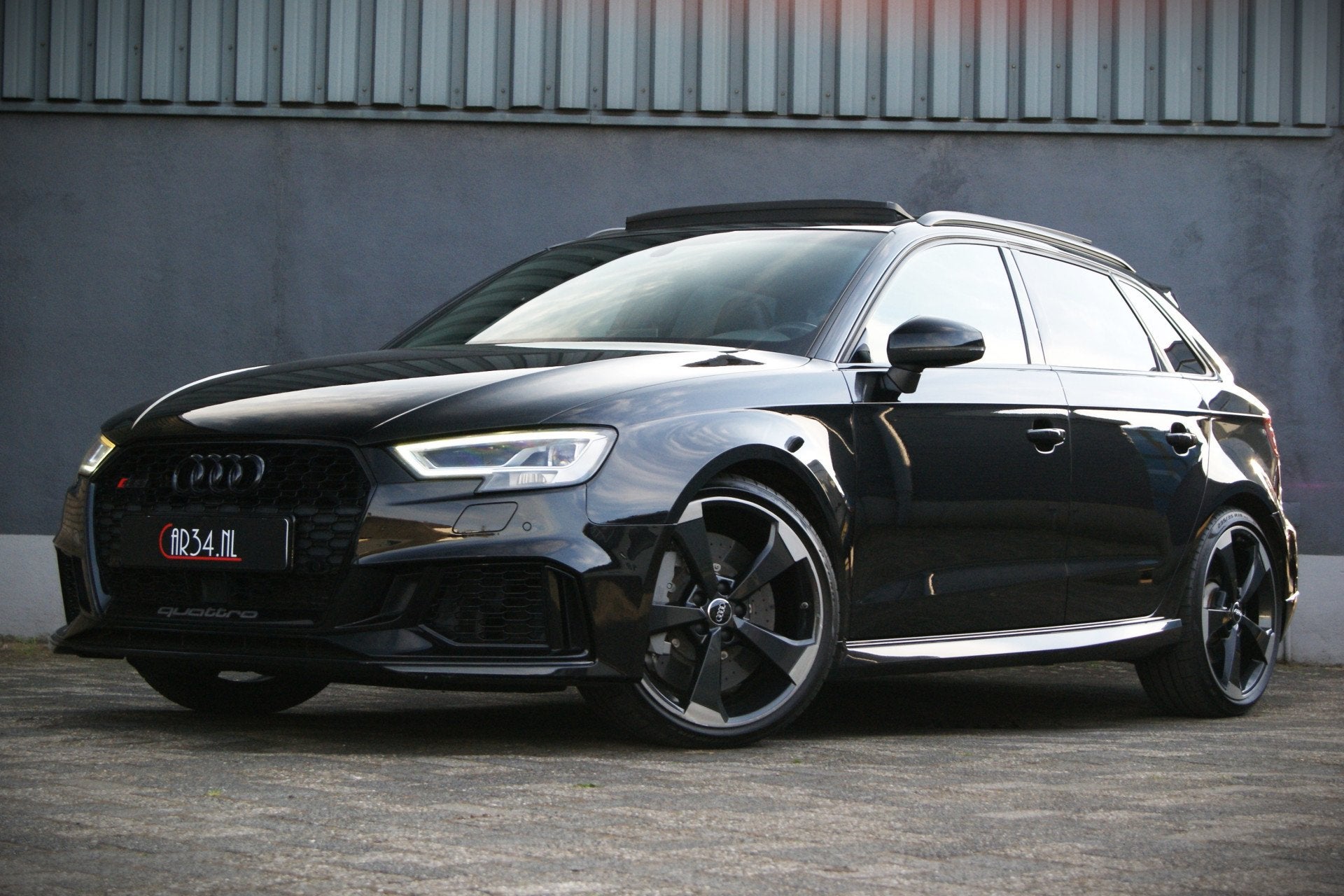 Audi A3 Sportback 2.5 TFSI RS 3 quattro Ceramisch/Pano/RS-St, Auto's, Audi, Automaat, RS3, Met garantie (alle), Zwart