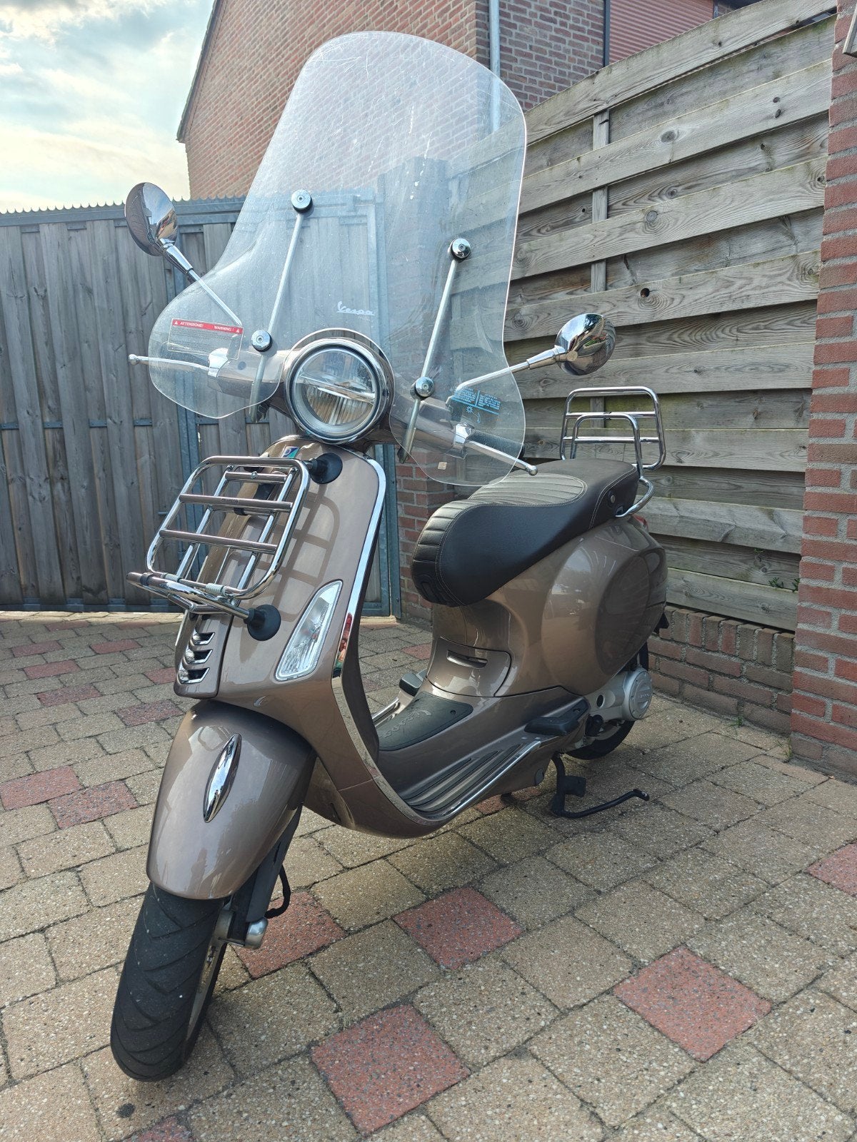 Vespa Primavera Touring - Luxe en Comfort, Ophalen, Overige modellen, Zo goed als nieuw, Benzine