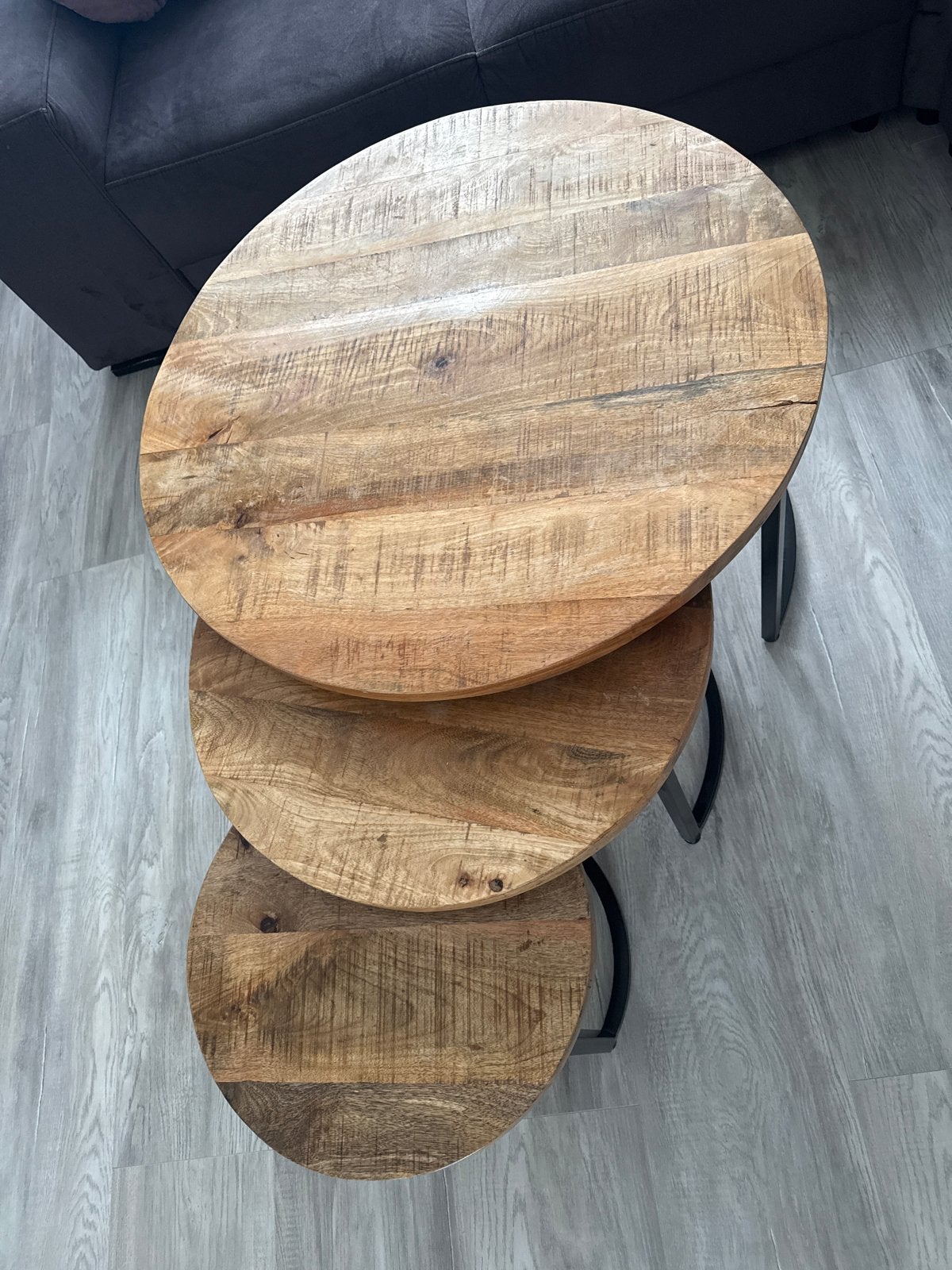 Set van 3 ronde salontafels van mangohout en metaal, Ophalen, Minder dan 45 cm, Rond, Zo goed als nieuw