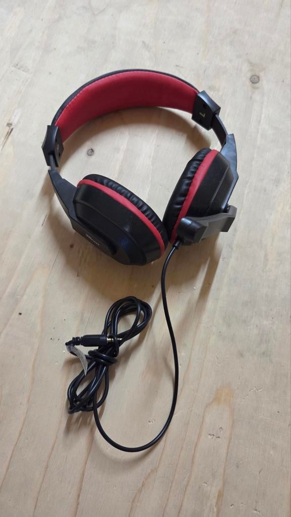 Trust GXT 310 Gaming Headset - Zwart/Rood, Ophalen of Verzenden, Gebruikt, Overige merken