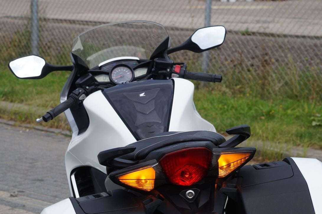 HONDA VFR 1200 F (bj 2010), Motoren, HONDA, 4 cilinders, Motorrijbewijs A, Onbekend