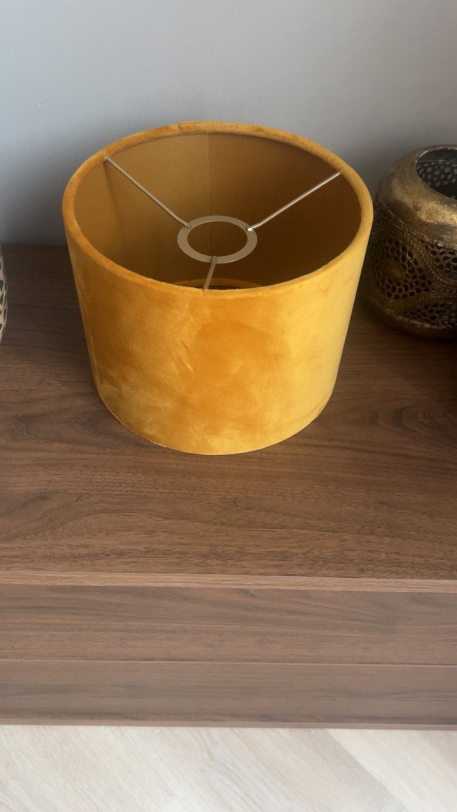 Mooie oker gele lampenkap, Ophalen, Zo goed als nieuw, Rond