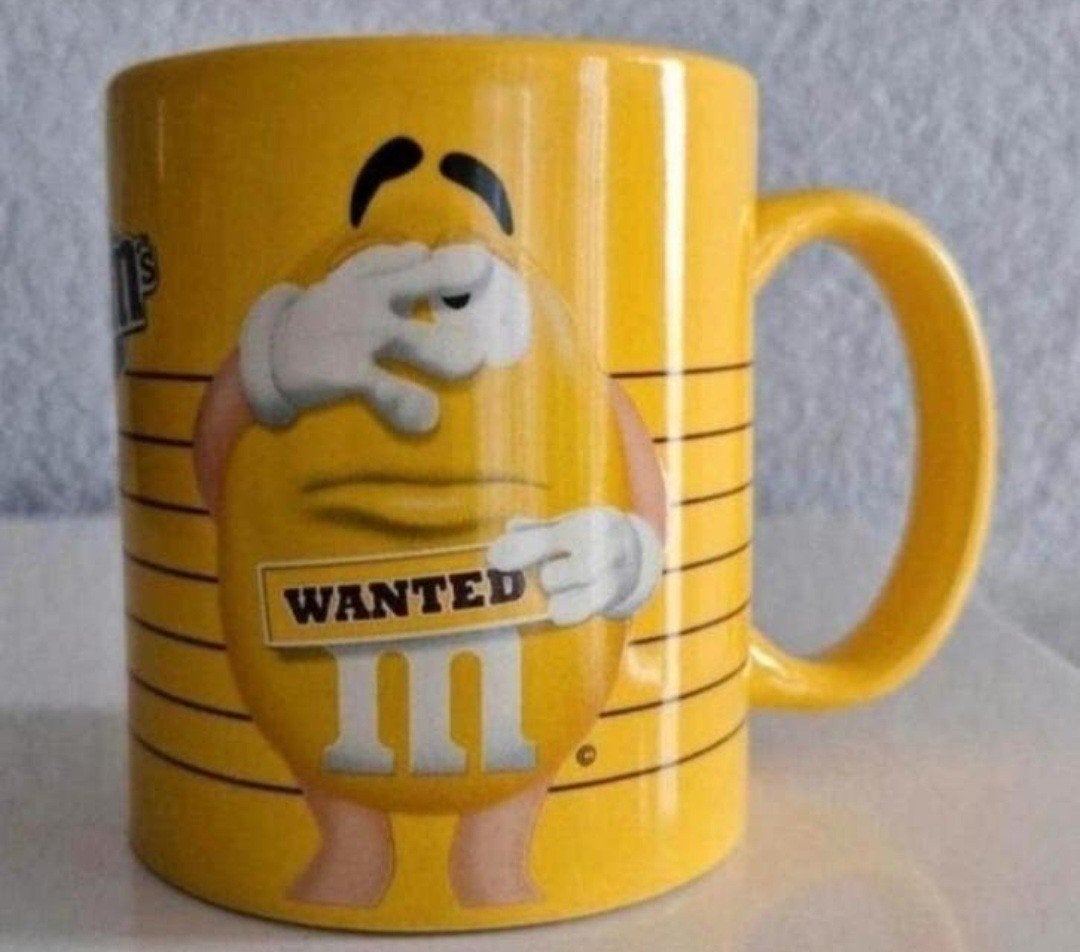 Beker Gele M&M, Ophalen of Verzenden, Zo goed als nieuw, Overige stijlen, Kop(pen) en/of Schotel(s)
