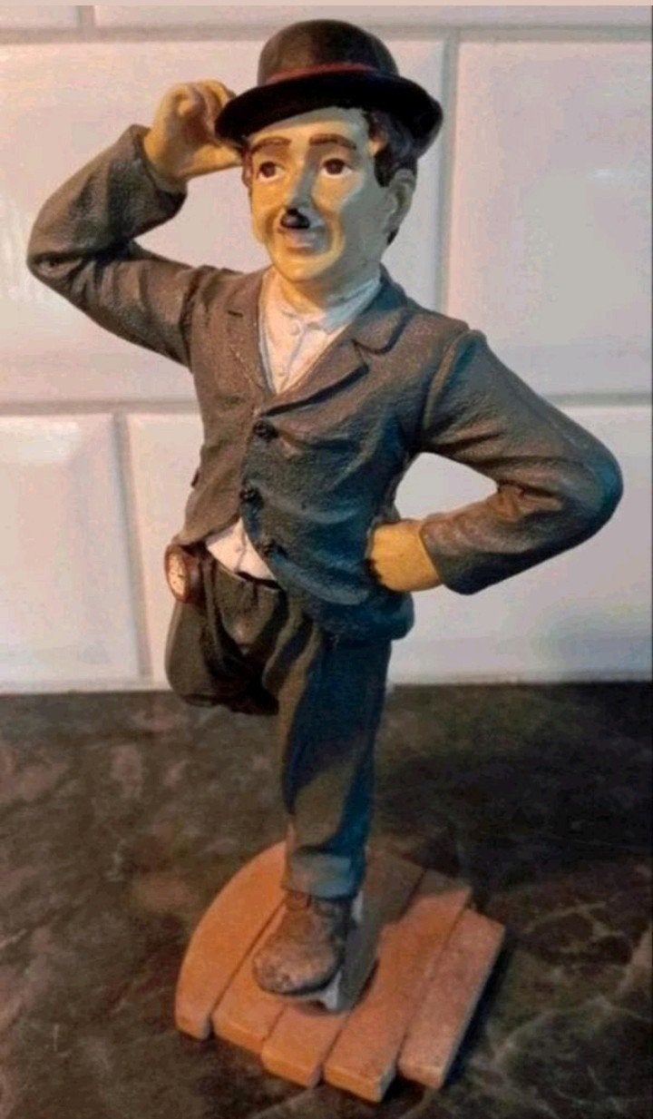 Charlie Chaplin beeld 21cm, Ophalen