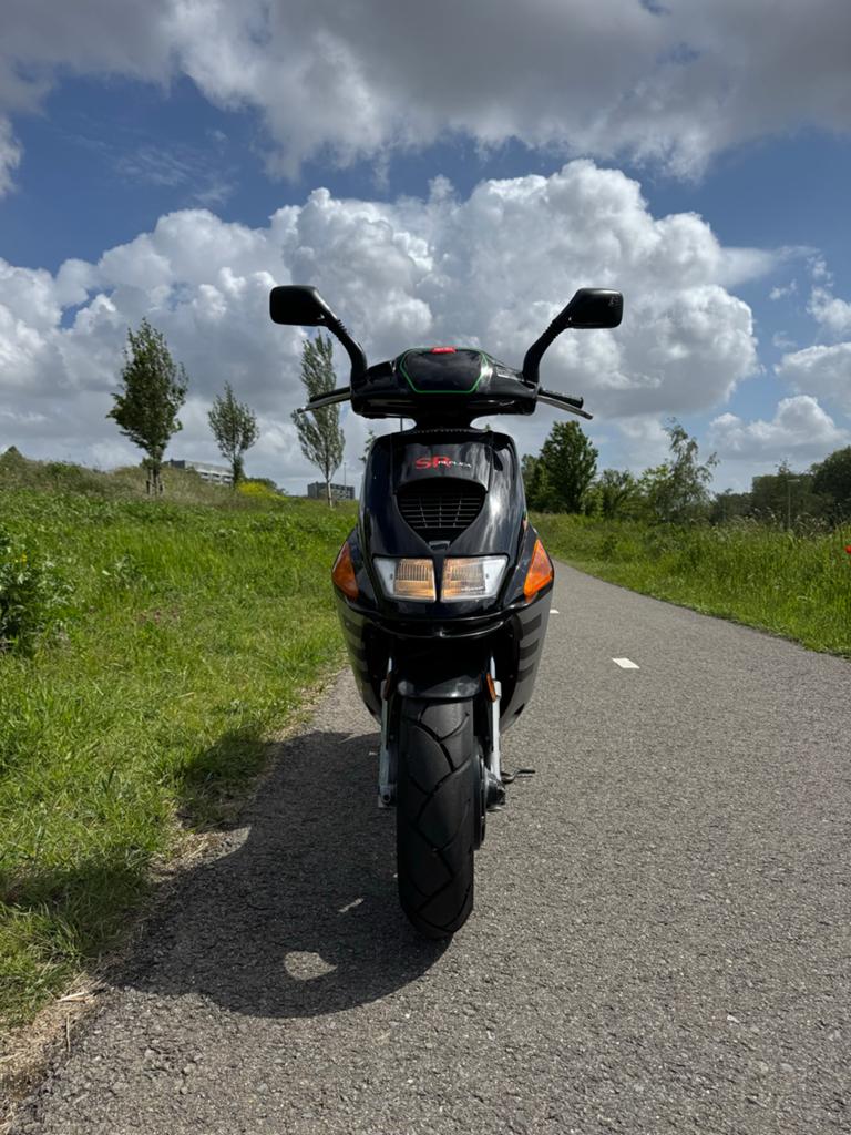 Aprilia SR Replica Max Biaggi, Fietsen en Brommers, Scooters | Aprilia, Ophalen, Tweetakt, Gebruikt, Maximaal 45 km/u