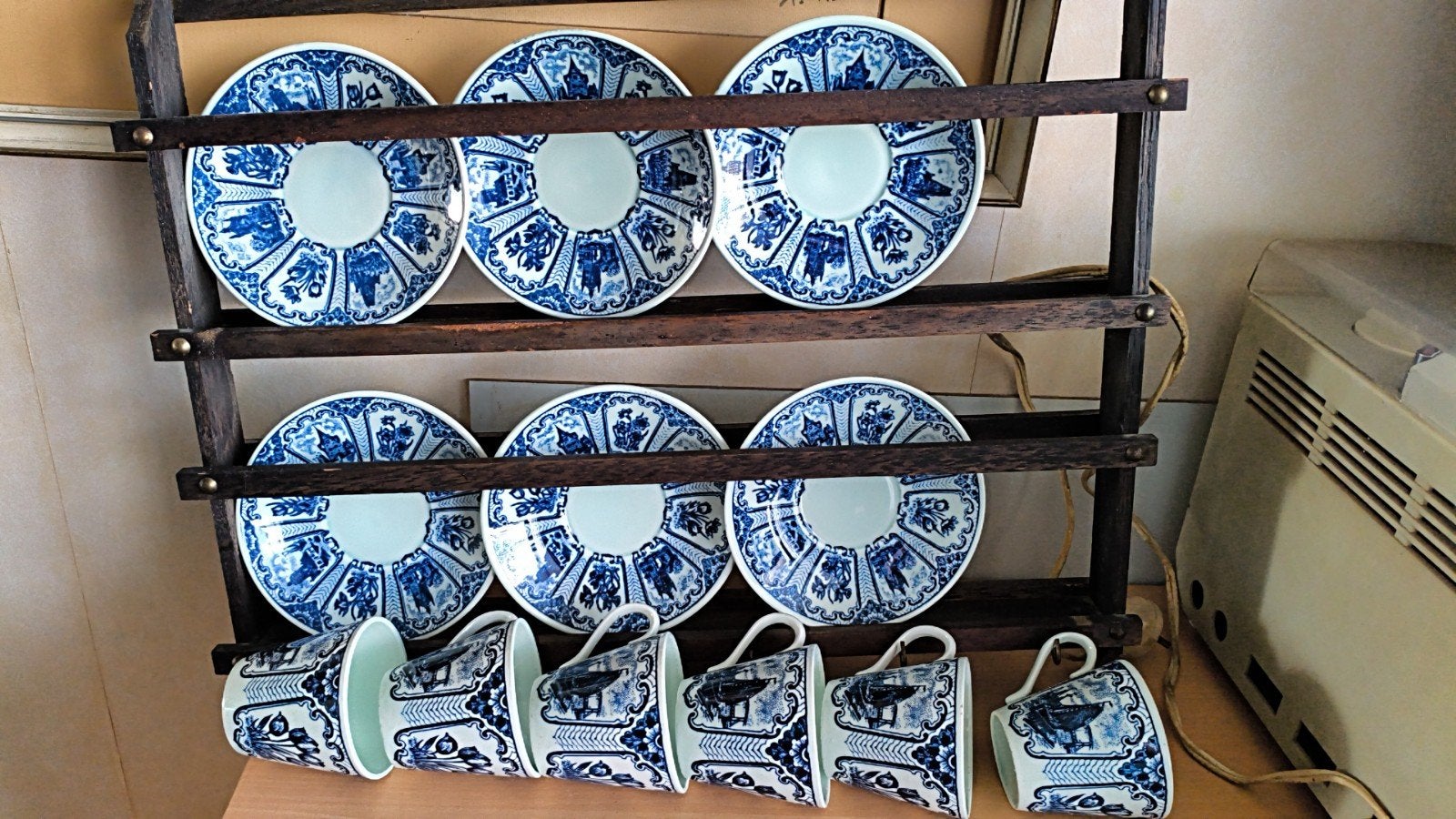 Delfts Blauw theeservies met rekje, Ophalen