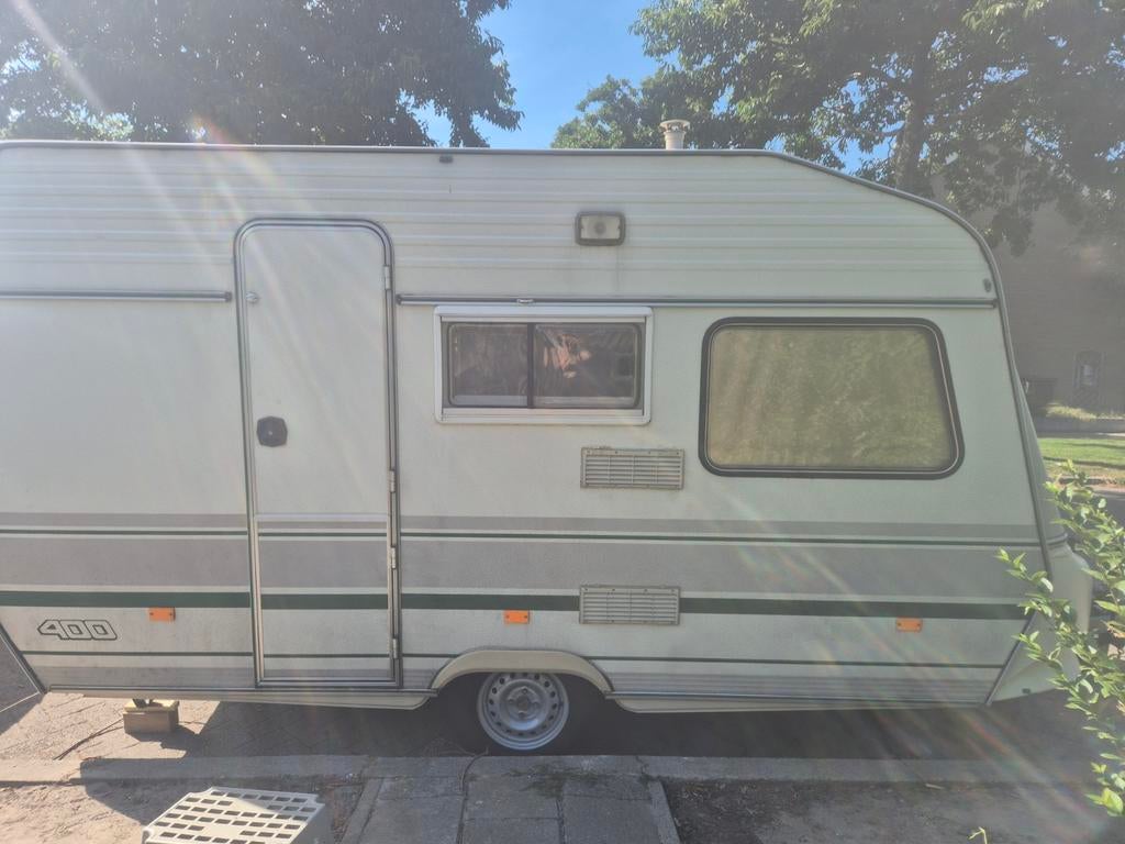 Mooie 4/5 persoons chateau stapelbedje., Caravans en Kamperen, Chateau, Rondzit, Particulier, Luifel