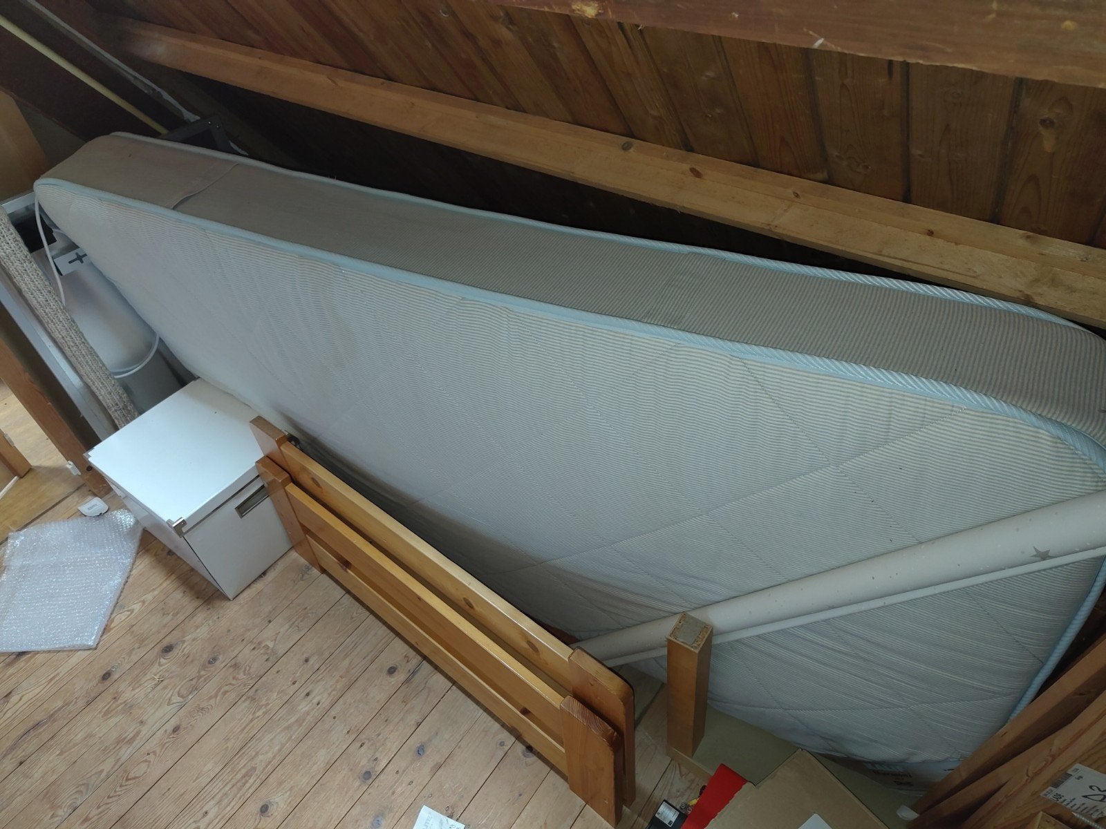 eenpersoons matras met bed ombouw 200x90, Huis en Inrichting, Ophalen, Gebruikt, 90 cm, Eenpersoons