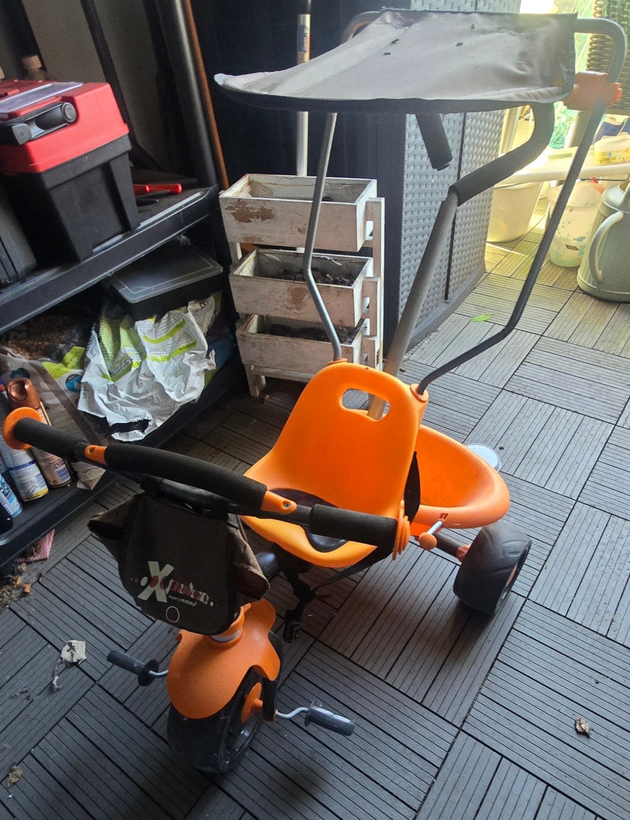 Veelzijdige driewieler met duwstang en zonnekap, Ophalen of Verzenden, Gebruikt, Duwstang