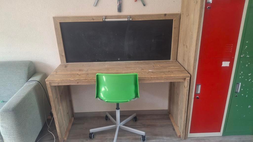 Steigerhout kinderbureau met krijtbord, Ophalen