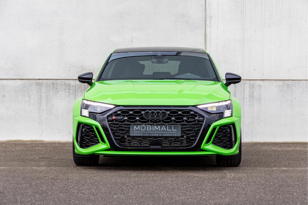 Audi RS3 2.5 TFSI Sportback Quattro / Keramisch / Panoramada, Automaat, Gebruikt, Zwart, RS3
