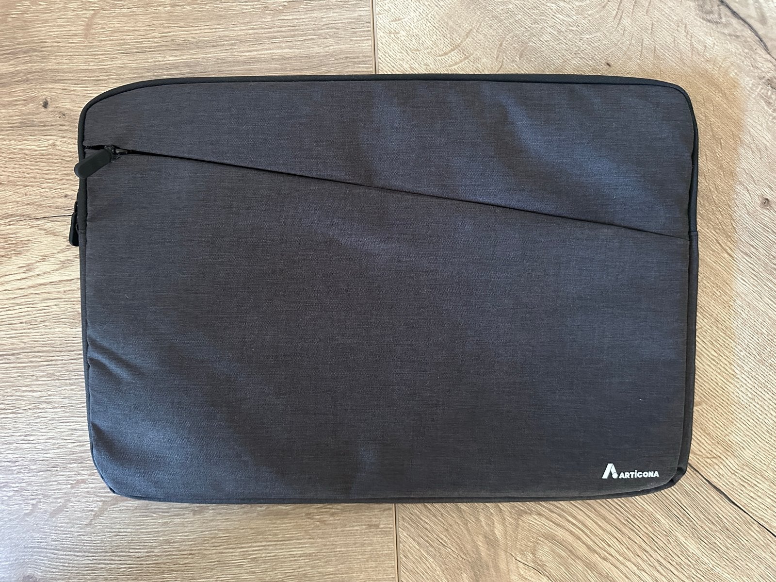 Articona Laptophoes - sleeve - tot 16 inch - Zwart, Computers en Software, Gevoerd laptopvak, Nieuw, Ophalen of Verzenden, Laptophoes