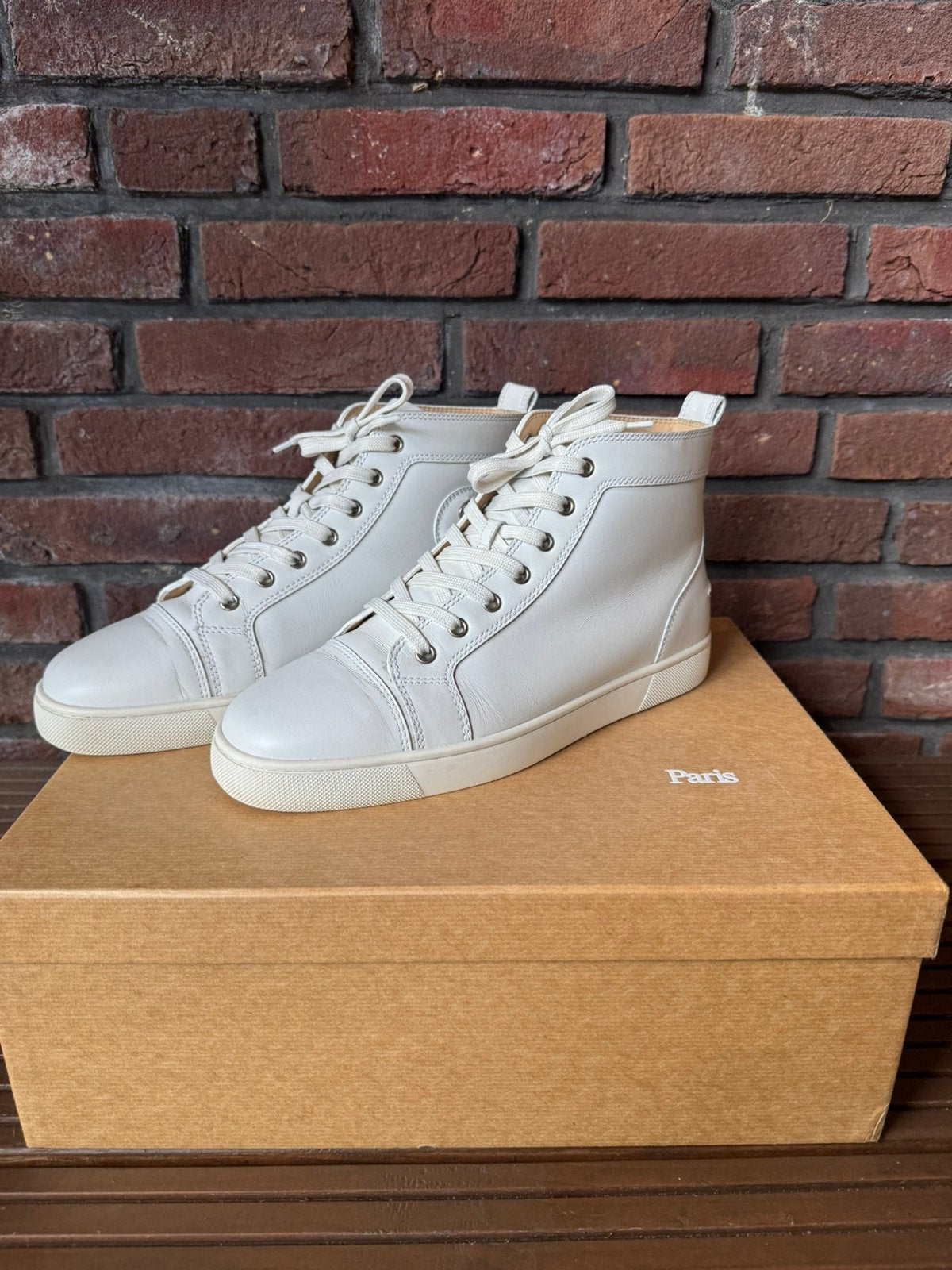 Christian Louboutin Calf maat 42. Compleet & Orgineel, Kleding | Heren, Wit, Nieuw, Ophalen of Verzenden, Sneakers of Gympen