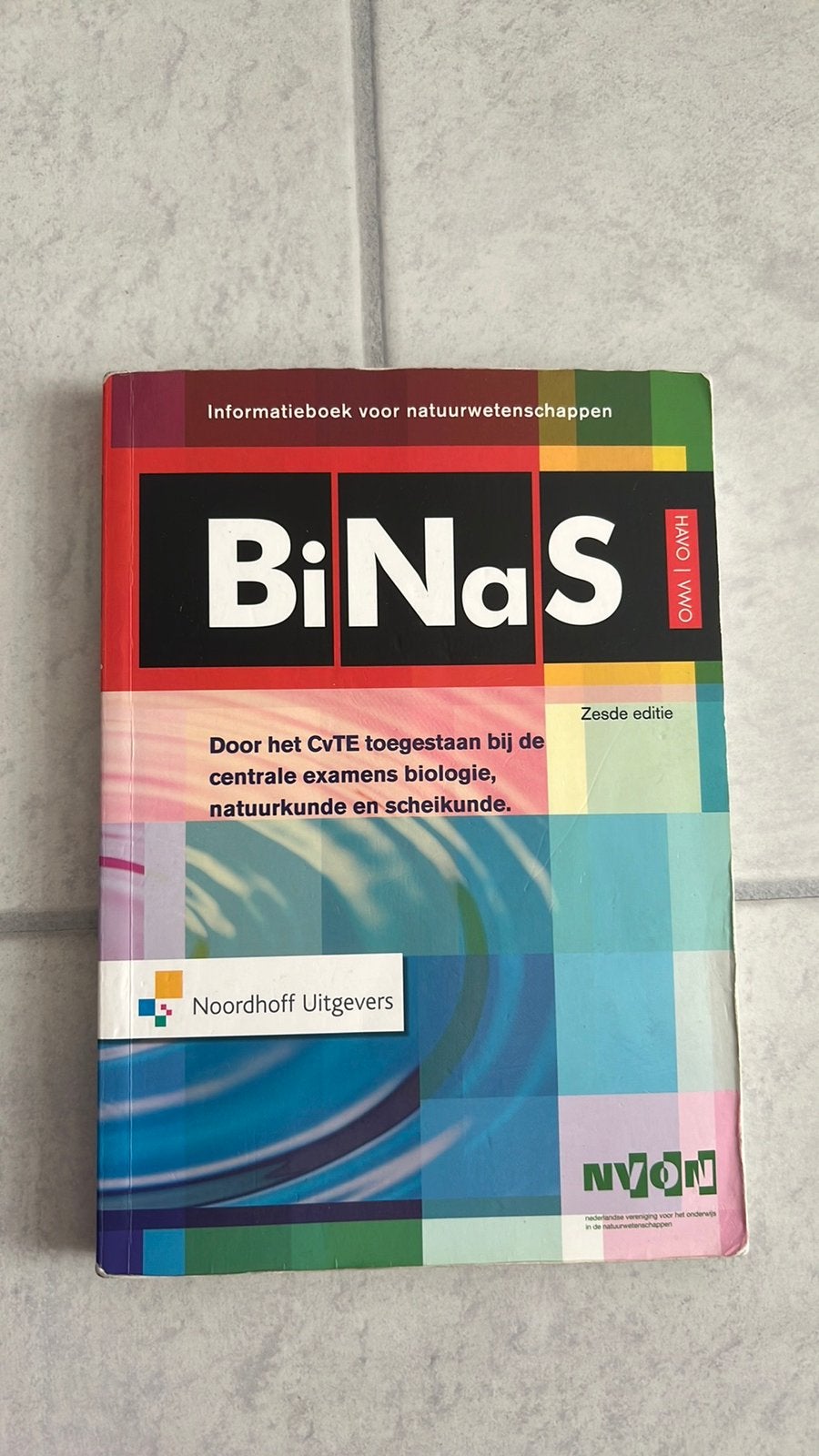 Binas 6e editie, Boeken, Ophalen of Verzenden, Zo goed als nieuw, VWO