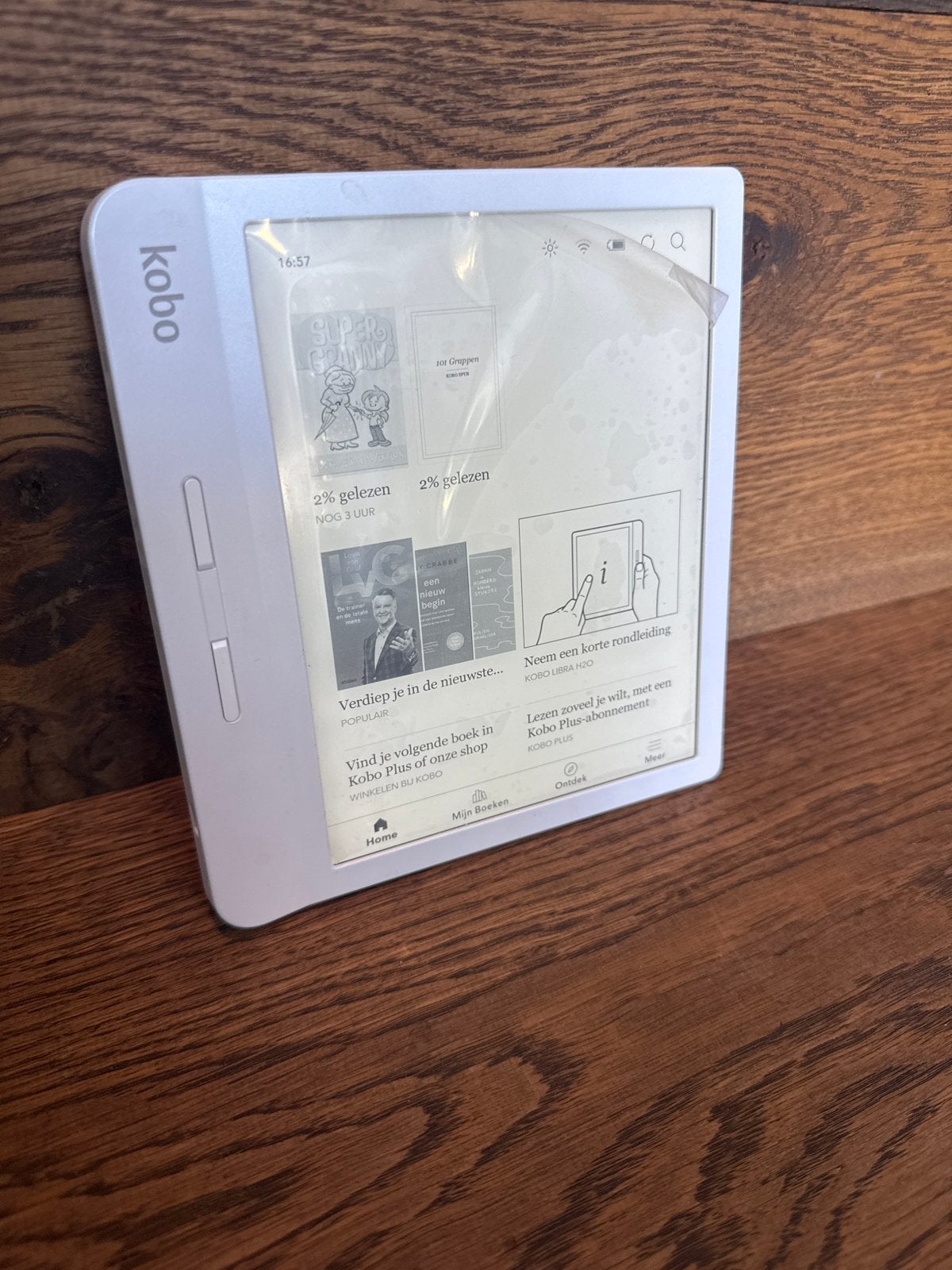 Kobo Libra H2O - Nieuwstaat met beschermfolie, Computers en Software, 8 GB, Touchscreen, Ophalen of Verzenden, Zo goed als nieuw