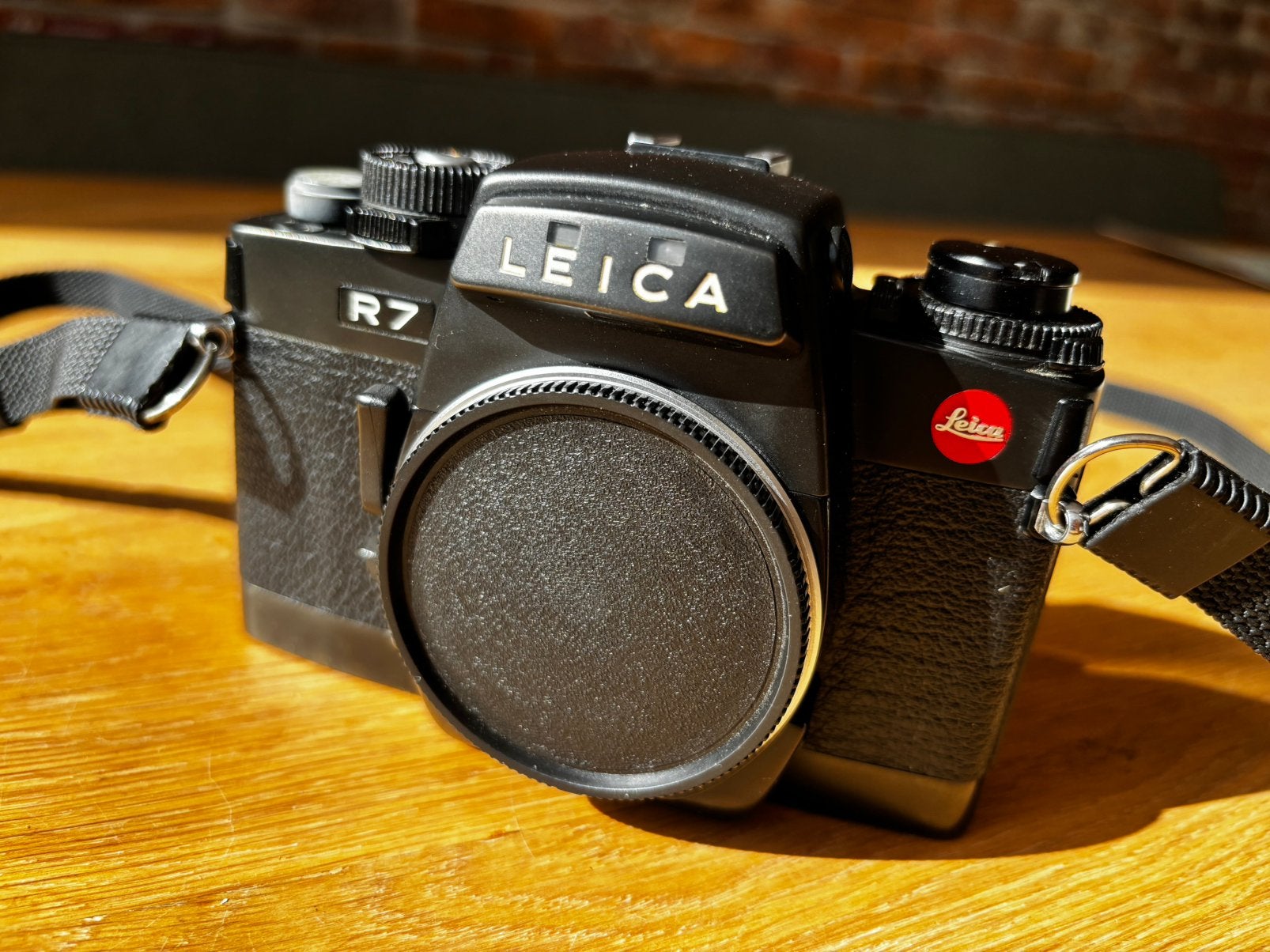 Leica R7 body – getest met film, inclusief proefbeelden, Ophalen of Verzenden, Gebruikt, Spiegelreflex, Leica
