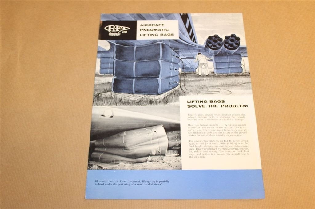 Zeldzame folder - RFD Aircraft Pneumatic Lifting Bags 1964 !, Ophalen of Verzenden, Zo goed als nieuw
