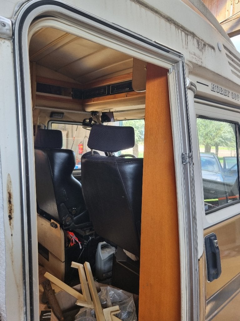Hobby 600 deur frame evt met deur  Deurkozijn camper Alu, Caravans en Kamperen, Ophalen of Verzenden, Gebruikt