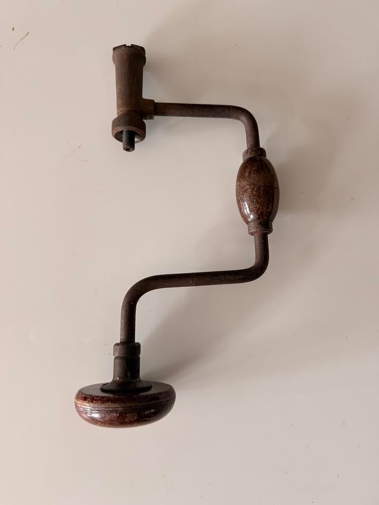 Antieke vintage handboor / zwengelboor - decoratief, Ophalen, Zo goed als nieuw