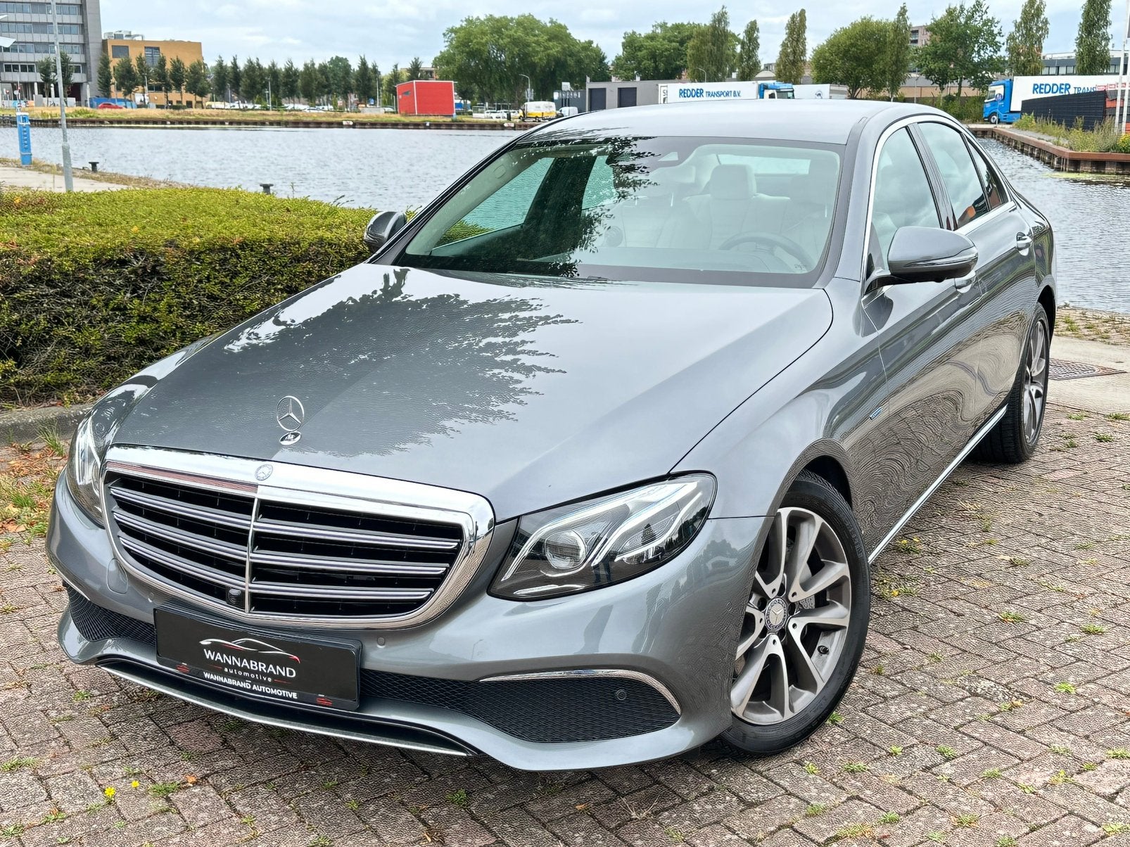 Mercedes E350 e 286PK | Dealer OH | 360 | Massage | Memory, Automaat, Achterwielaandrijving, Bedrijf, Hybride Elektrisch/Benzine