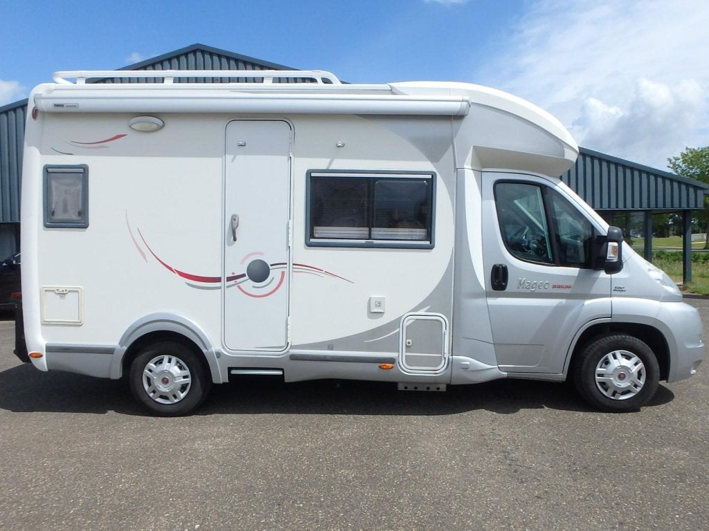 Challenger Mageo 590 Prium, Caravans en Kamperen, Campers, Ringverwarming, Fiat, Bedrijf, Luifel