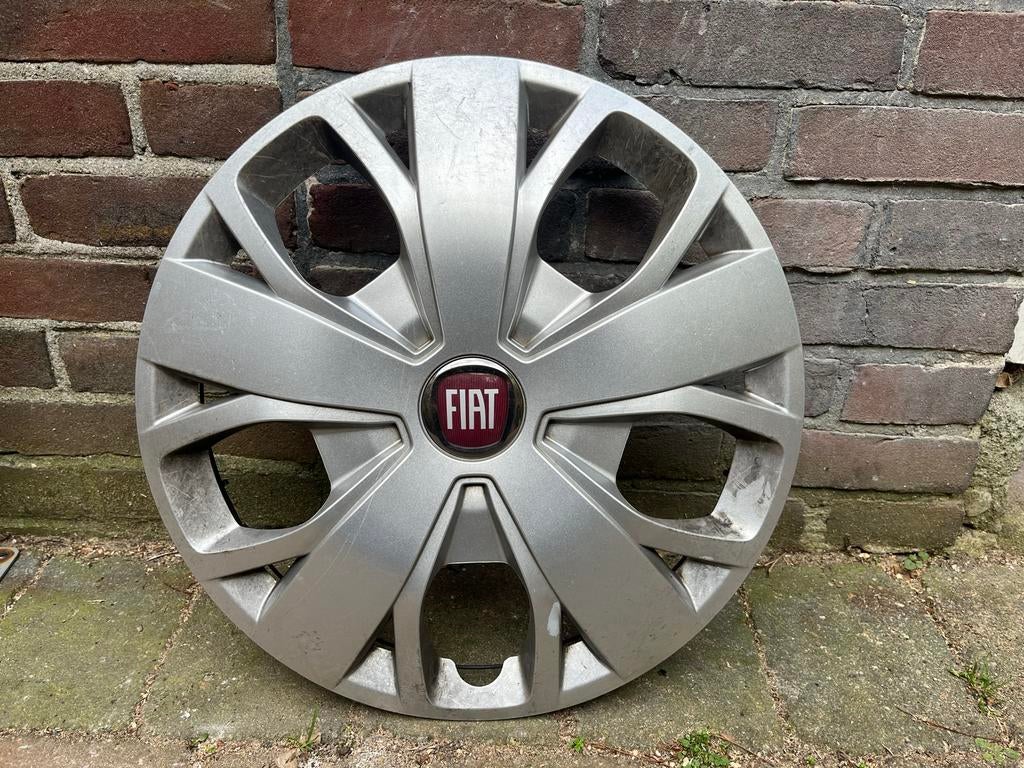 Fiat wieldop R16 - Origineel, Ophalen, Gebruikt
