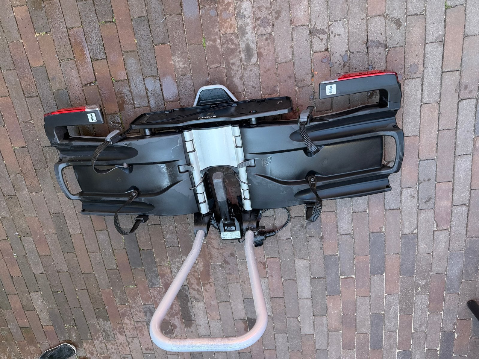 Thule Fietsendrager voor Trekhaak - Toyota Branded, Auto diversen, Fietsendragers, Ophalen of Verzenden, Zo goed als nieuw, 2 fietsen