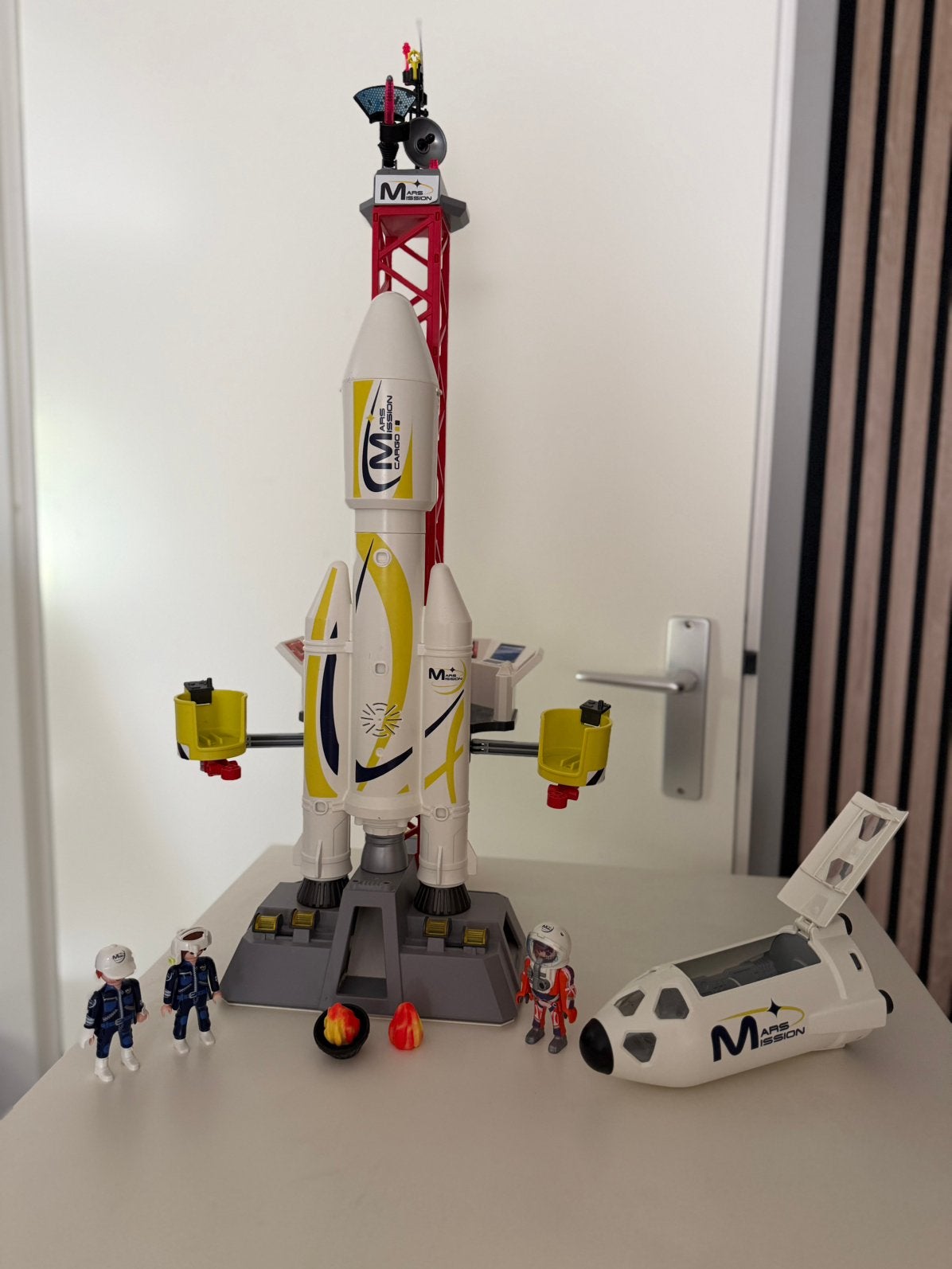 Playmobil astronaut met raket, Ophalen of Verzenden, Zo goed als nieuw