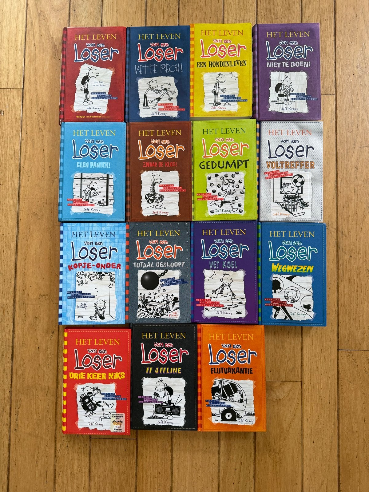 Het Leven van een Loser - 15 boeken (bijna compleet), Ophalen of Verzenden, Zo goed als nieuw, Fictie algemeen