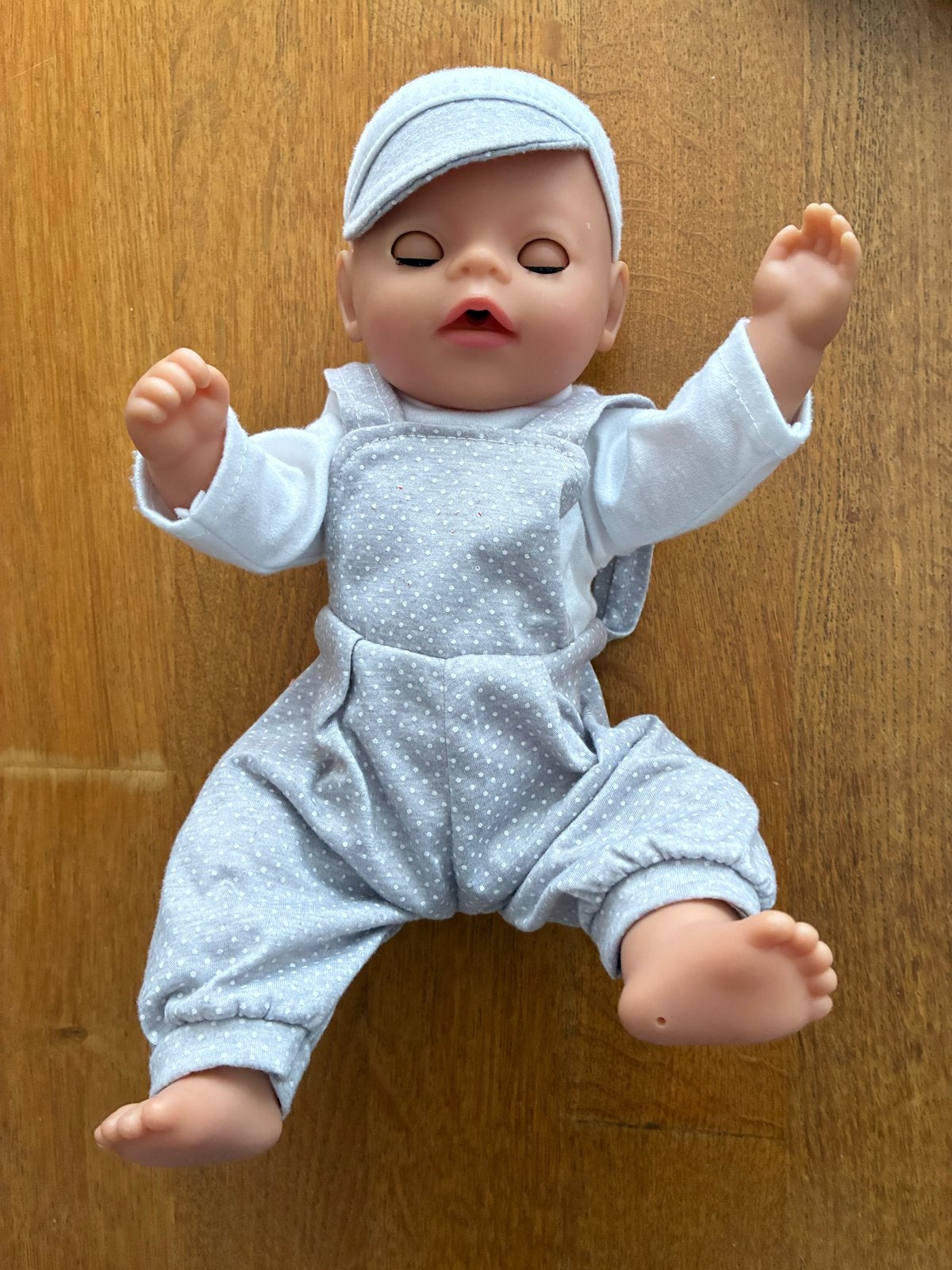 Baby Born pop met kleding en slaapogen, Ophalen of Verzenden, Nieuw, Babypop