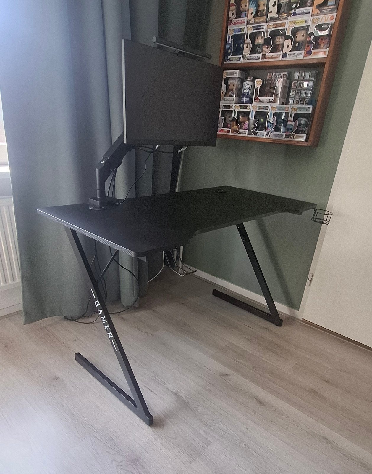 Gaming bureau 60x120 - Monitor er niet te koop, Huis en Inrichting, Bureaus, Zo goed als nieuw, Gamingbureau, Overige merken, Modern
