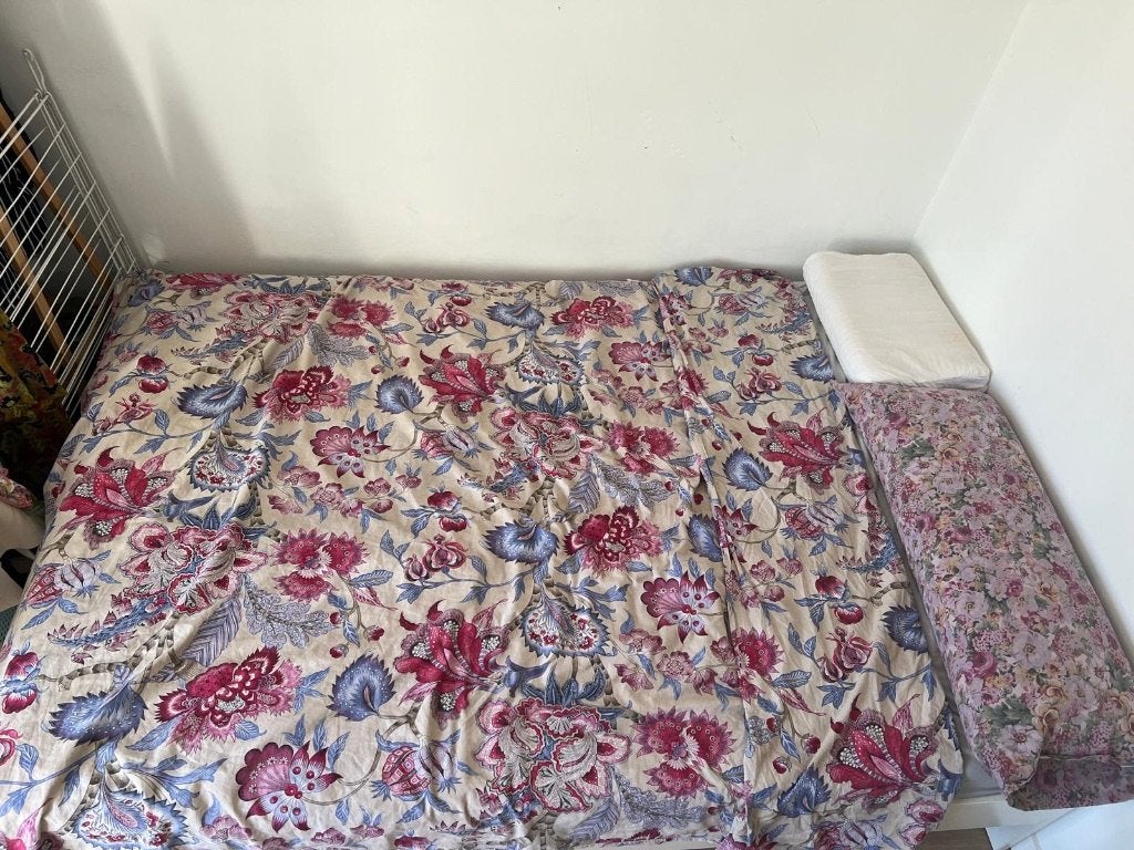 IKEA MORGEDAL MATTRESS in good condition for sale, Ophalen, Gebruikt, Tweepersoons, 140 cm