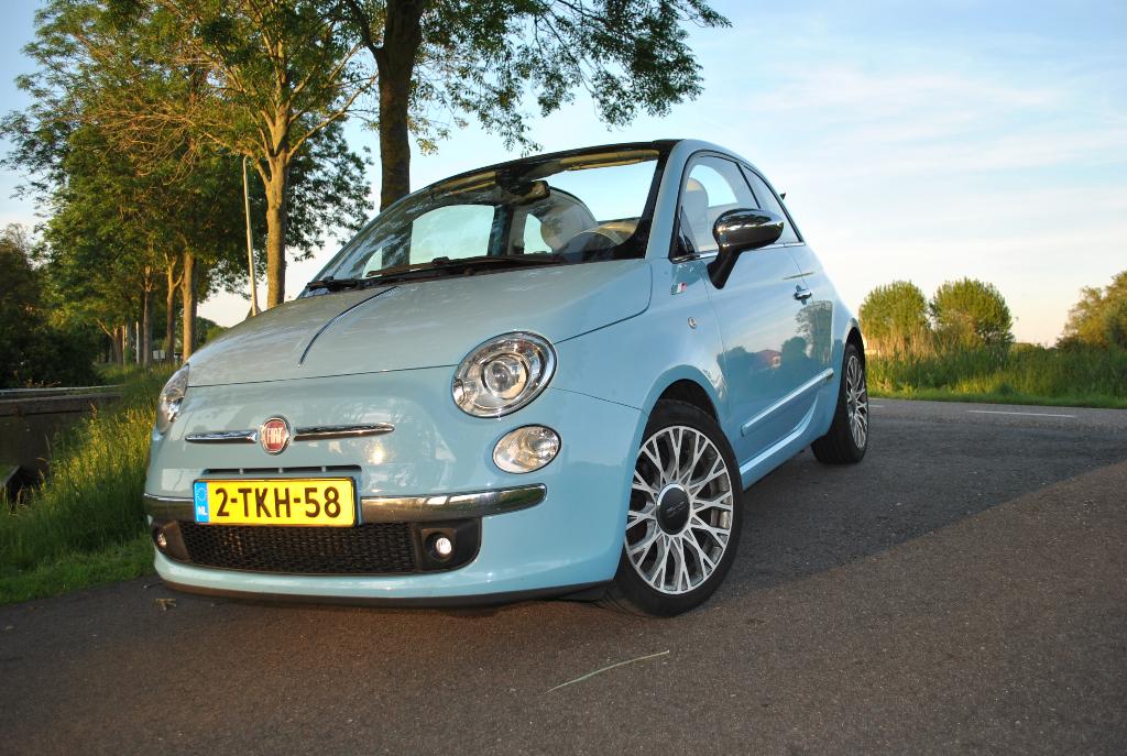 Fiat 500 Twinair Turbo 80pk Cabrio unieke kleurcombinatie, Bruin, Handgeschakeld, 26 km/l, Particulier