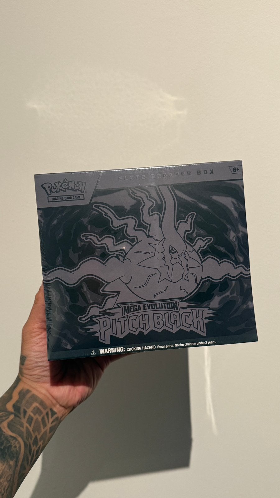 Pokemon Pitch Black Elite Trainer Box (ETB), Ophalen of Verzenden, Zo goed als nieuw, Overige typen, Foil