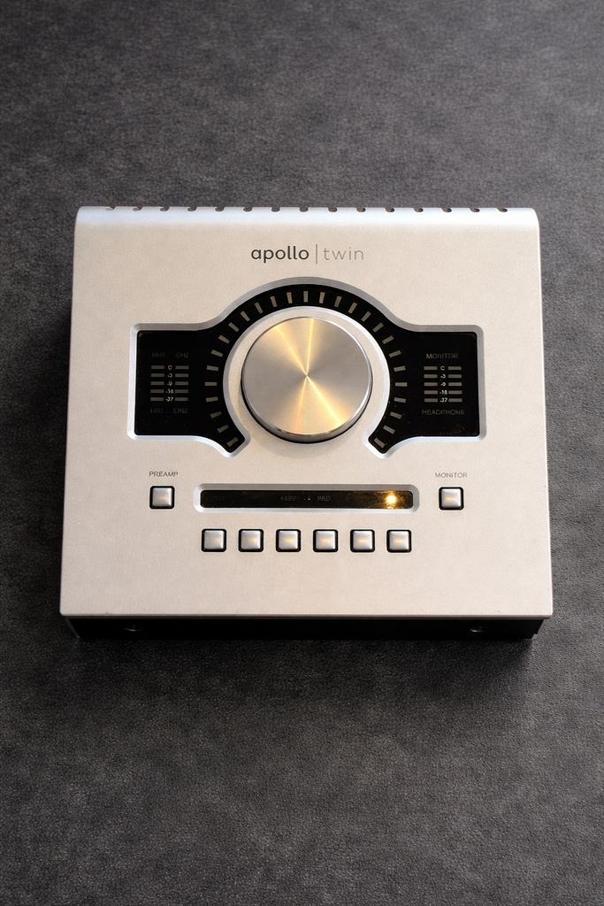 Universal Audio Apollo Twin (Thunderbolt), Ophalen of Verzenden, Zo goed als nieuw