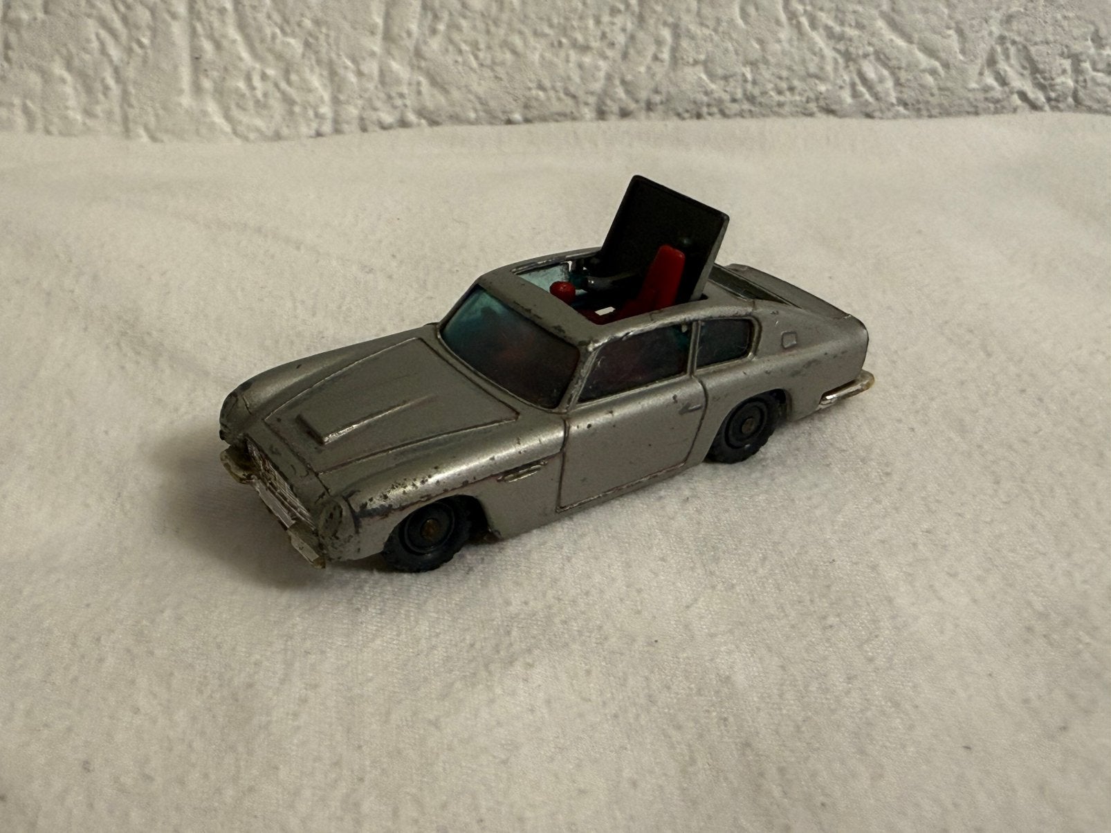 Husky (Corgi Junior) Nr.1201 James Bond Aston Martin DB5, Ophalen of Verzenden, Gebruikt, Auto
