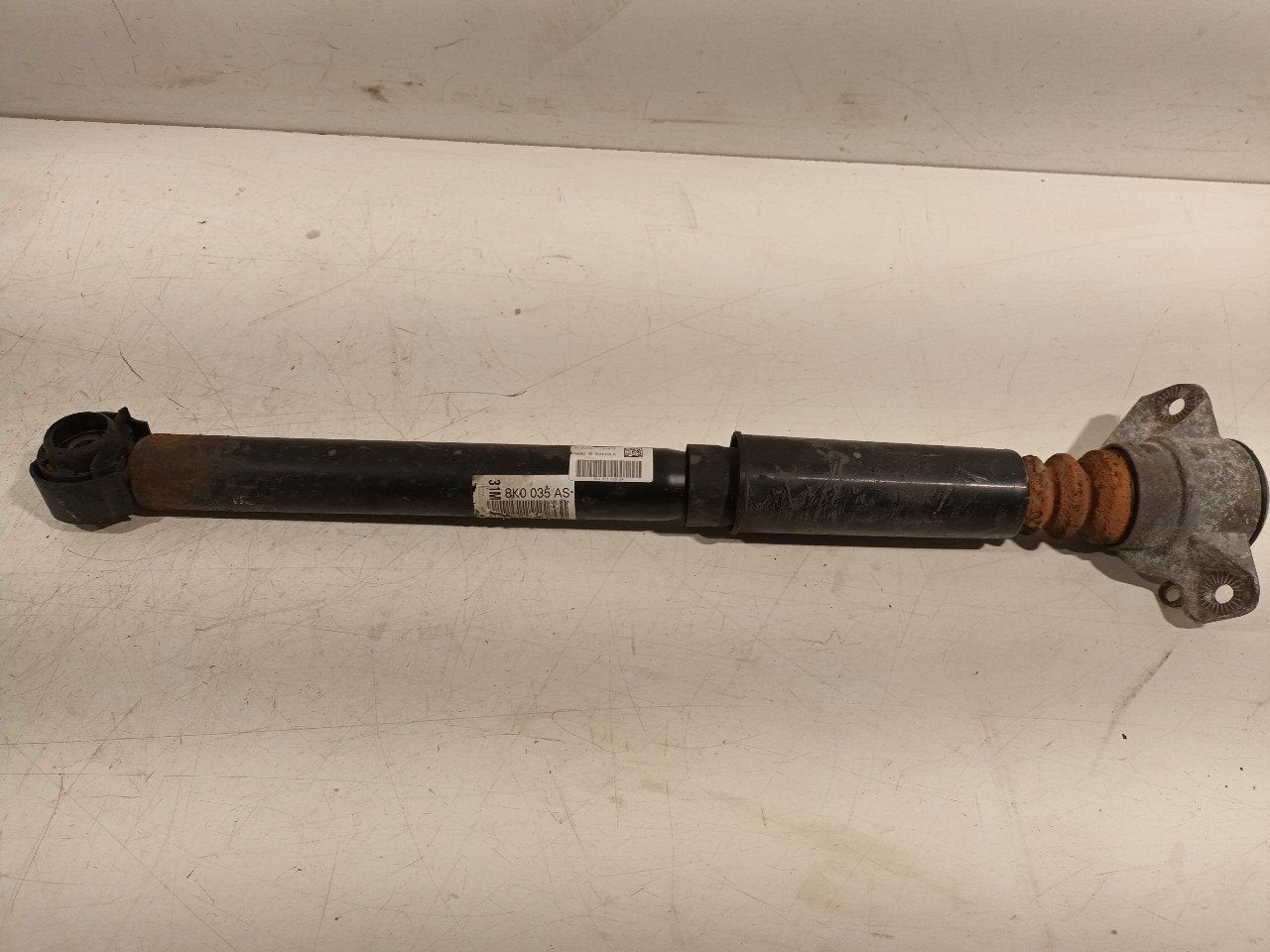 Schokbreker rechts achter Audi A4, Onderdelen@venauto.nl, Van der Ven Autorecycling B.V., Gebruikt, Ettenseweg 76, 4706 PB Roosendaal, The Netherlands