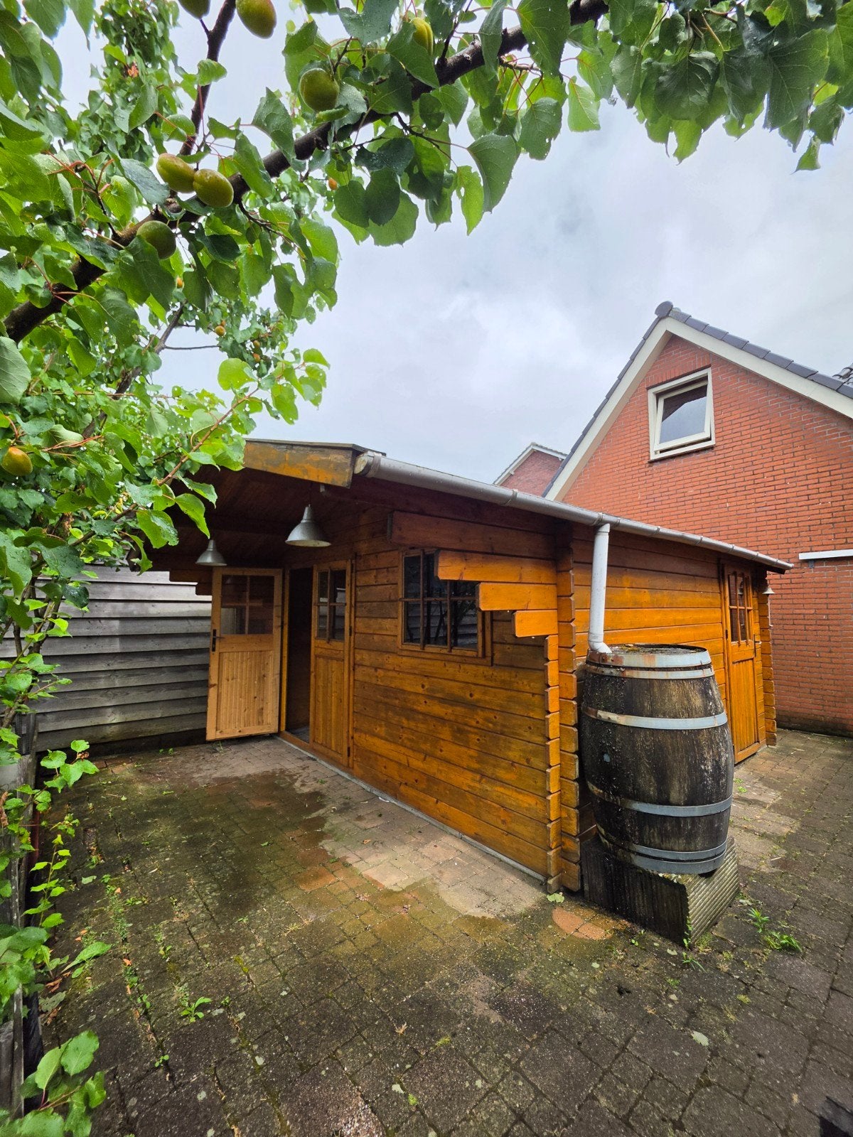 Houten Tuinhuis/Schuur met Overkapping - Zelf demonteren, Ophalen of Verzenden, Gebruikt