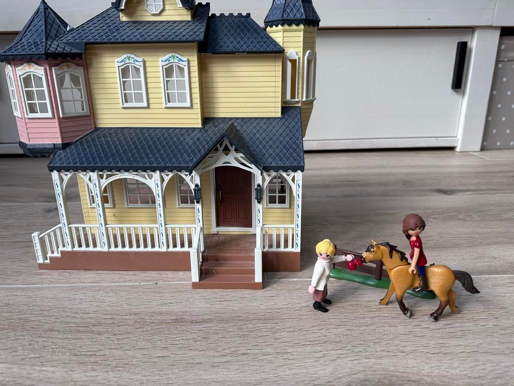 Playmobil Spirit 9475 + 9476 compleet, Ophalen of Verzenden, Zo goed als nieuw, Complete set