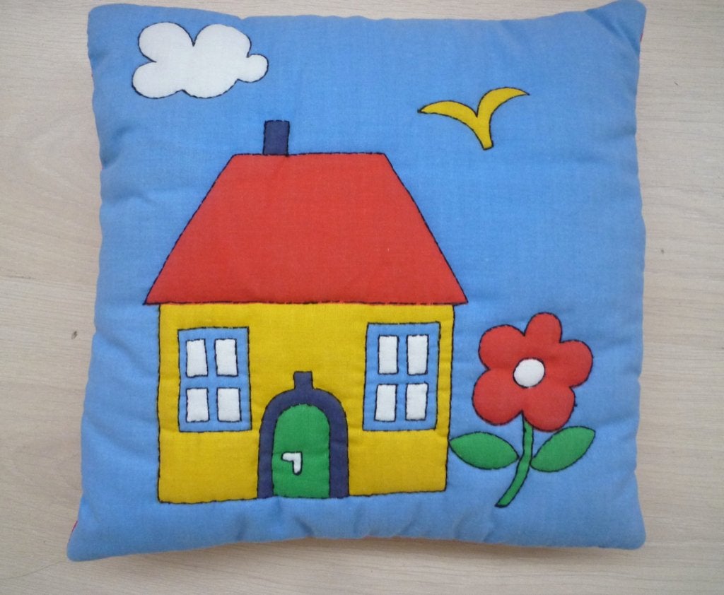 398 Leuk (nieuw) quilt kussentje, bloempje, huisje beestje, Ophalen of Verzenden, Nieuw