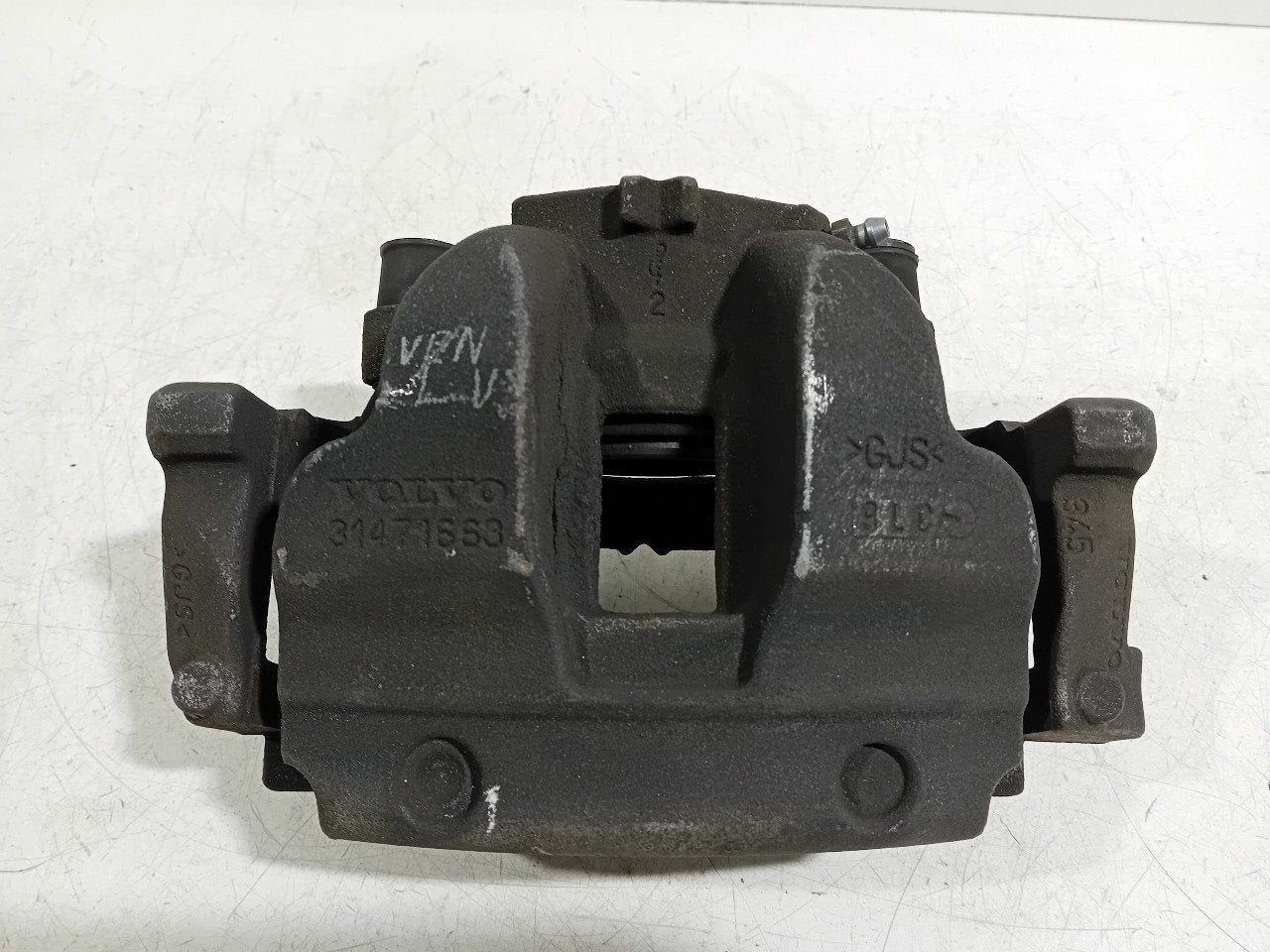 Remklauw links voor Volvo V60, Auto-onderdelen, Remmen en Aandrijving, Onderdelen@venauto.nl, Van der Ven Autorecycling B.V., Gebruikt