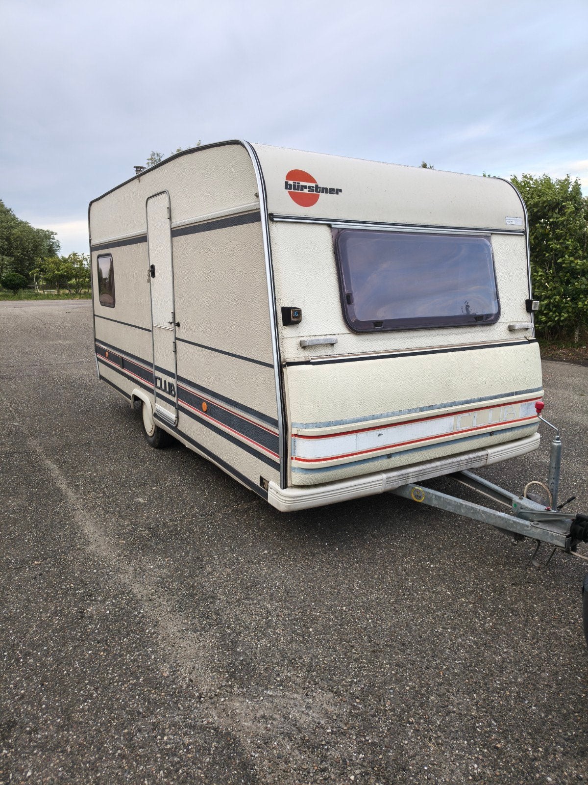 Leuke retro burstner caravan, Caravans en Kamperen, Caravans, Bedrijf, tot en met 4, 500 - 750 kg, Treinzit, Bürstner, 4 tot 5 meter