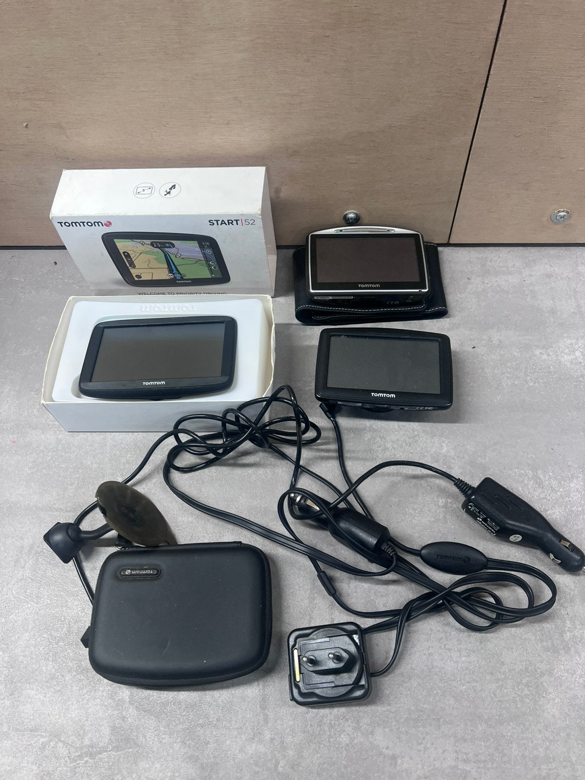 TomTom, 3 stuks., Ophalen of Verzenden, Gebruikt
