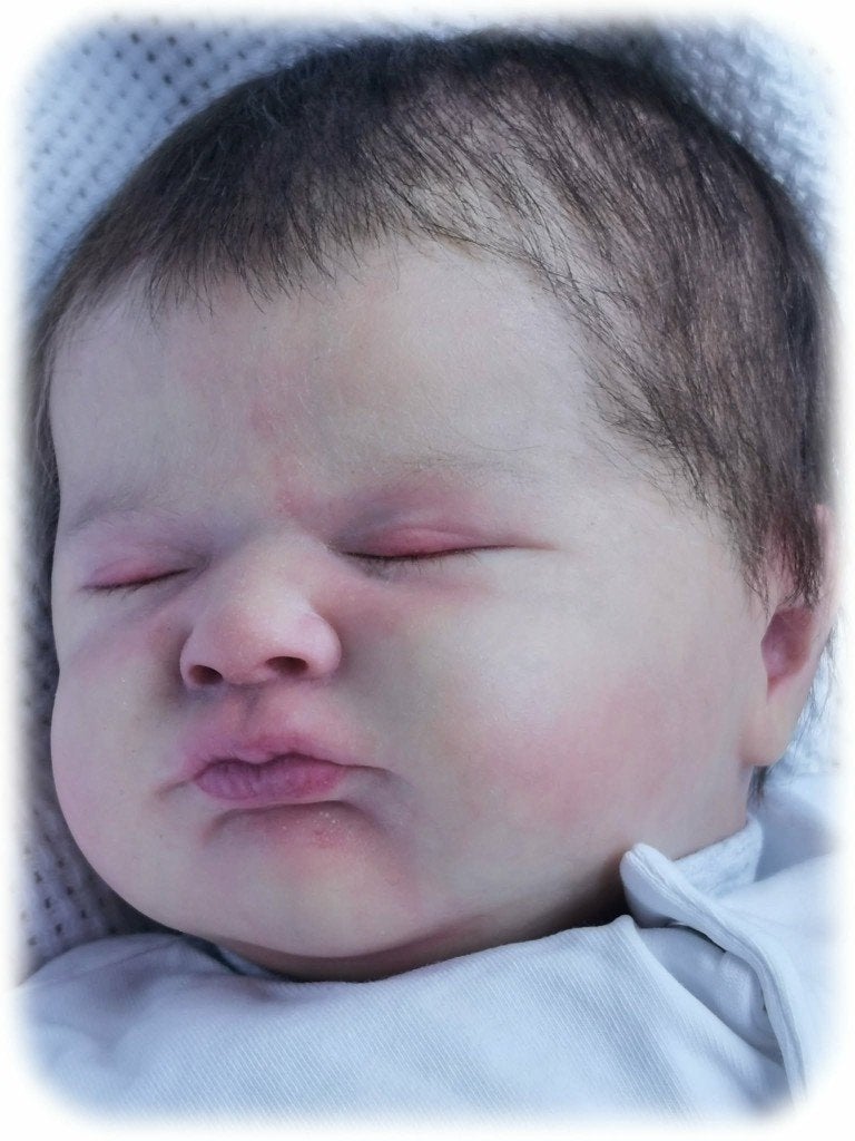 Reborn baby Max, Verzamelen, Poppen, Ophalen of Verzenden, Nieuw, Babypop, Levensecht of Reborn