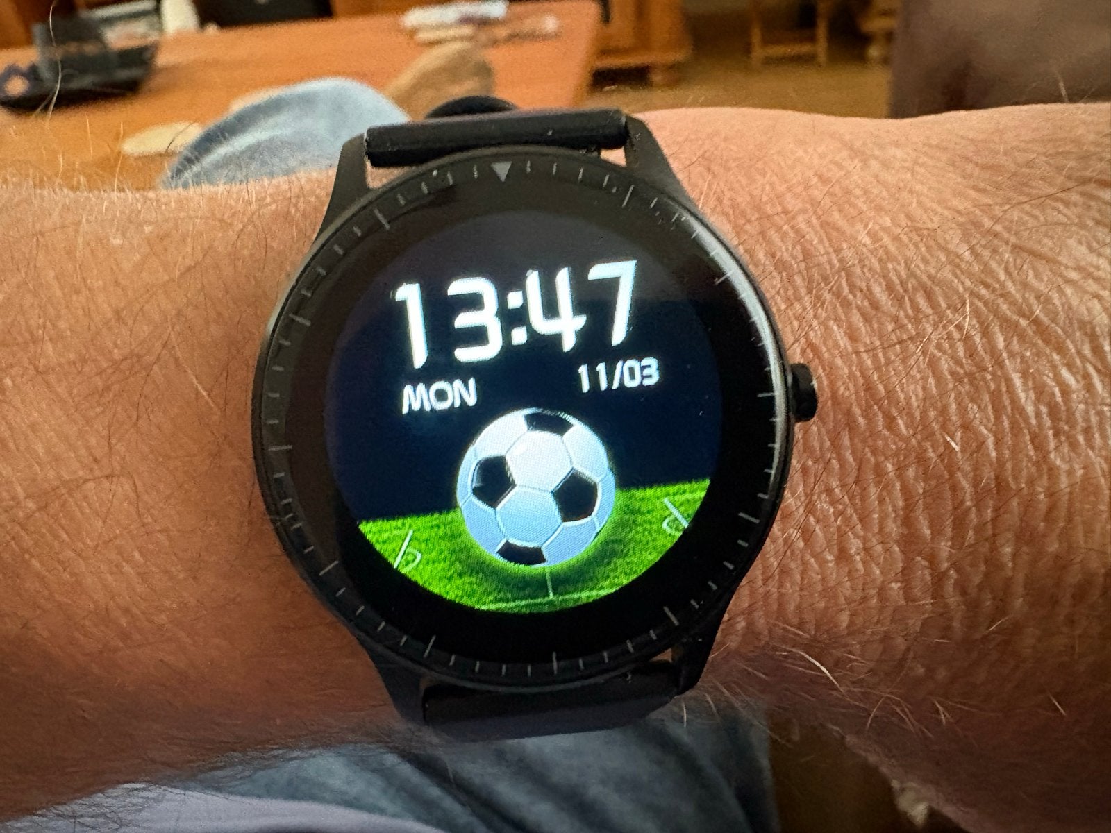 Smartwatch met hartslag-, bloeddruk- en zuurstofmeter, Ophalen, Zo goed als nieuw, Zwart