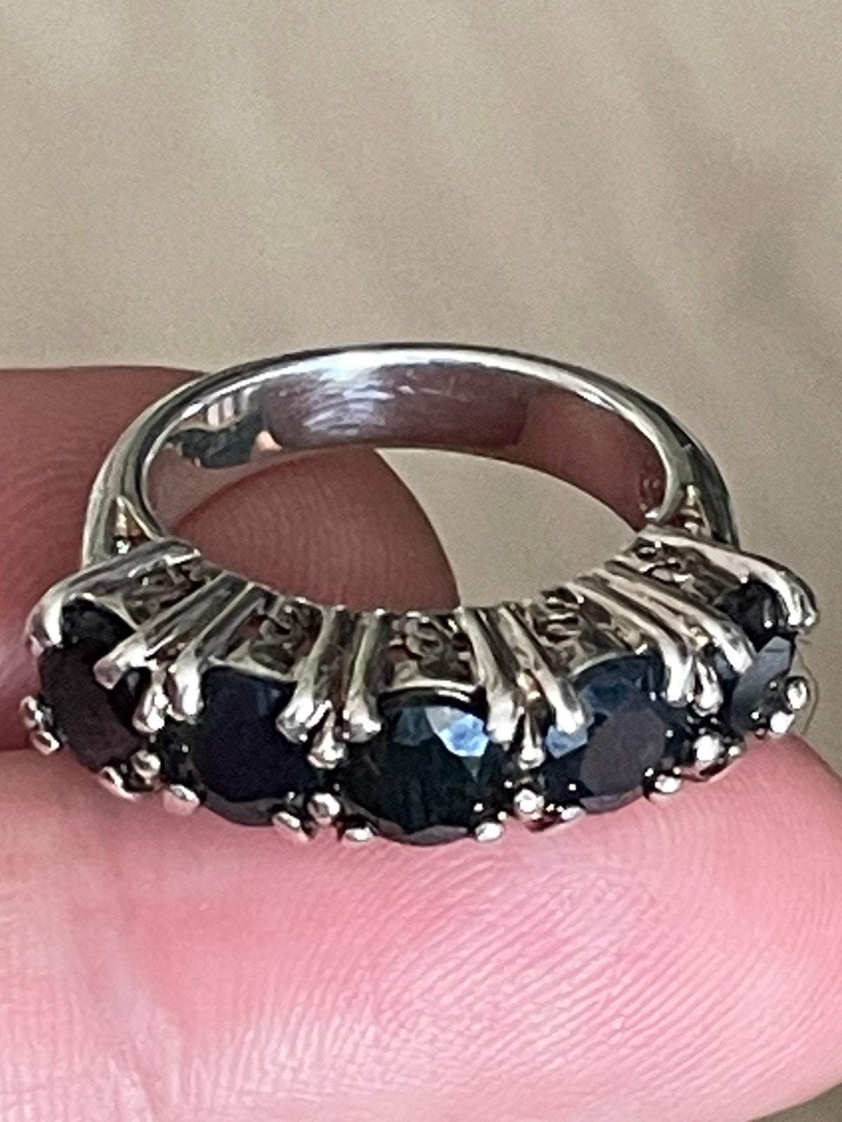 Zilveren vintage rijring met echte saffier totaal 2,50 ct, 18 tot 19, Ophalen of Verzenden, Zo goed als nieuw, Nvt