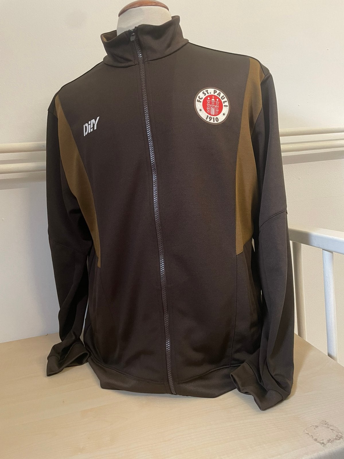 Vest Sankt Pauli, Verzenden, Gedragen, Maat 56/58 (XL), Voetbal