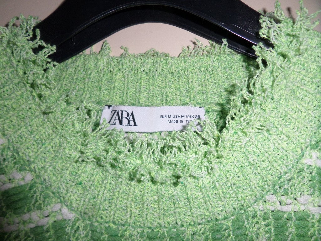 Frisgroene ZARA trui met franjes. NIEUW! maat M., Kleding | Dames, Truien en Vesten, Maat 38/40 (M), Zara, Nieuw, Ophalen of Verzenden