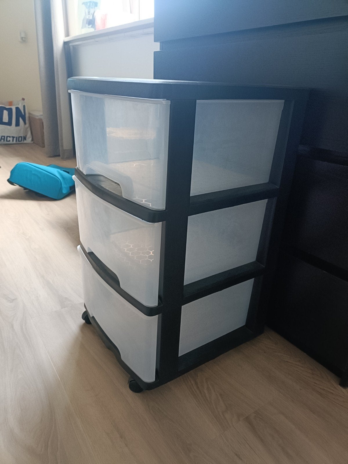 Handige ladekast met 3 laden op wieltjes, Huis en Inrichting, Kasten | Ladekasten, Ophalen, Kunststof, Gebruikt, Modern, functioneel