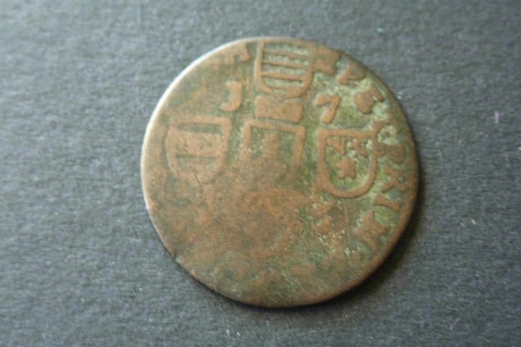 Belgie - Luik oude liard 1745 ingebogen schild (d 40, Ophalen of Verzenden, Overig, Losse munt